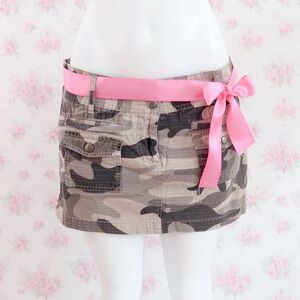 2000s Y2K Camo Mini Skirt — Size 11